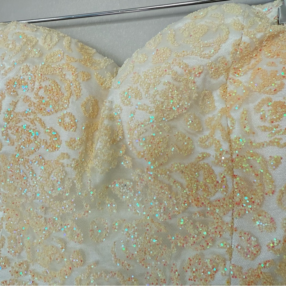 Shimmering Cream Sequin strapless Dress size S - Picture 7 of 11